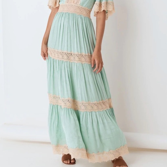 Spell Ocean 🌊 Gown in Seafoam - Picture 6 of 16